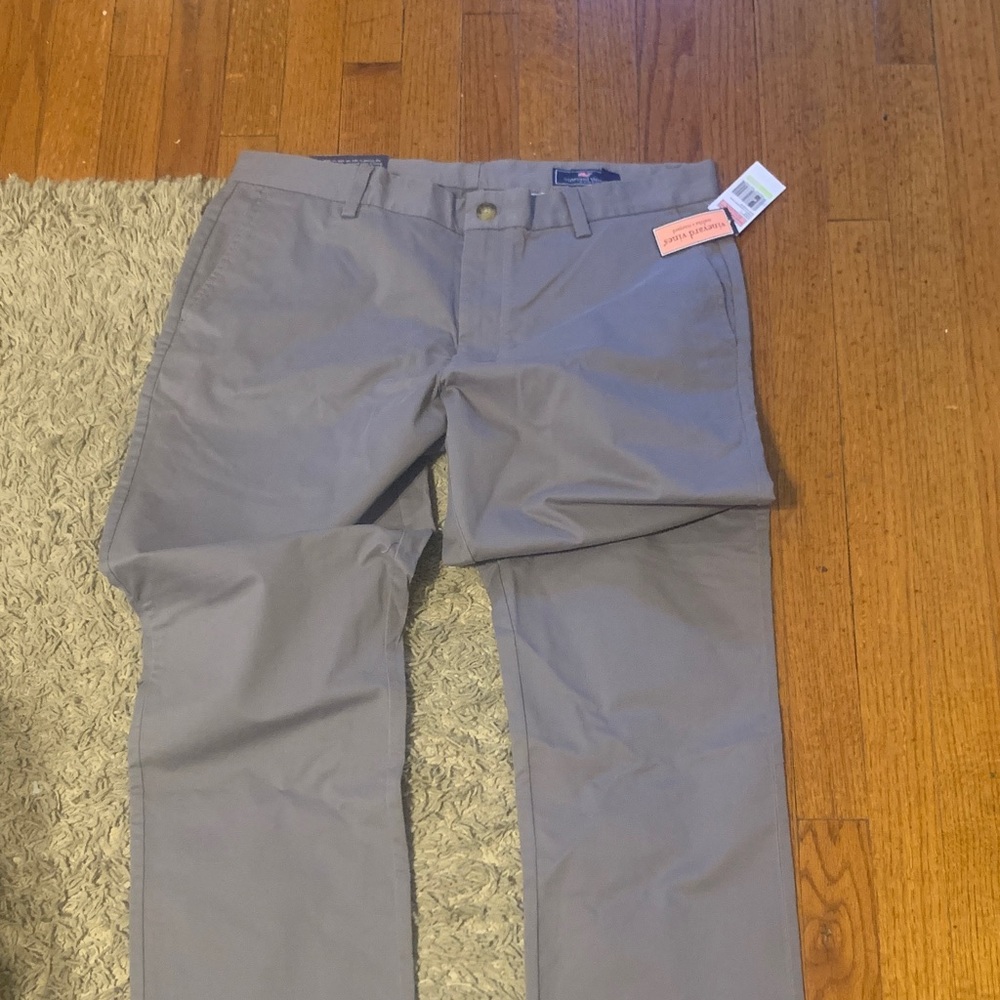 Vineyard Vines Men's Gray Chinos NEW with tags 35 X 30